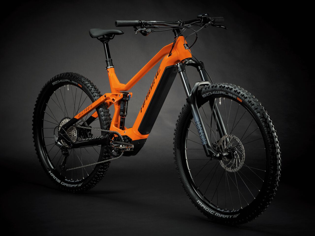 AllTrail 6