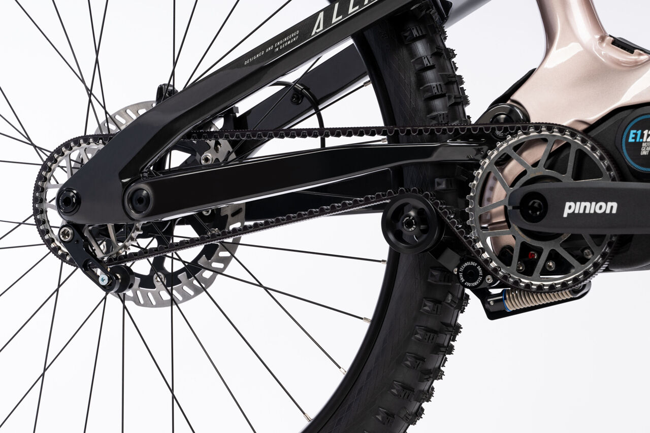ALLMTN CF 11 TRN/IQ